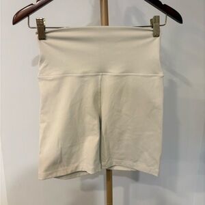 SET Active Luxform Top in Light Beige